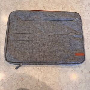 Gray and Cream Textured Laptop Sleeve